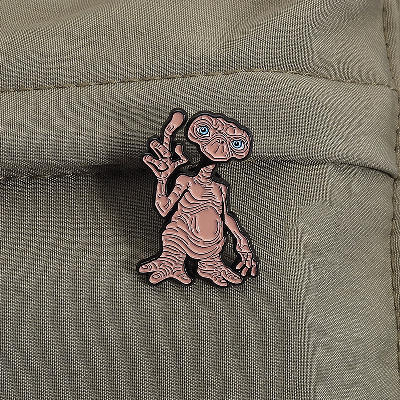 Science Buddies - Science Fiction Film UFO Alien Enamel