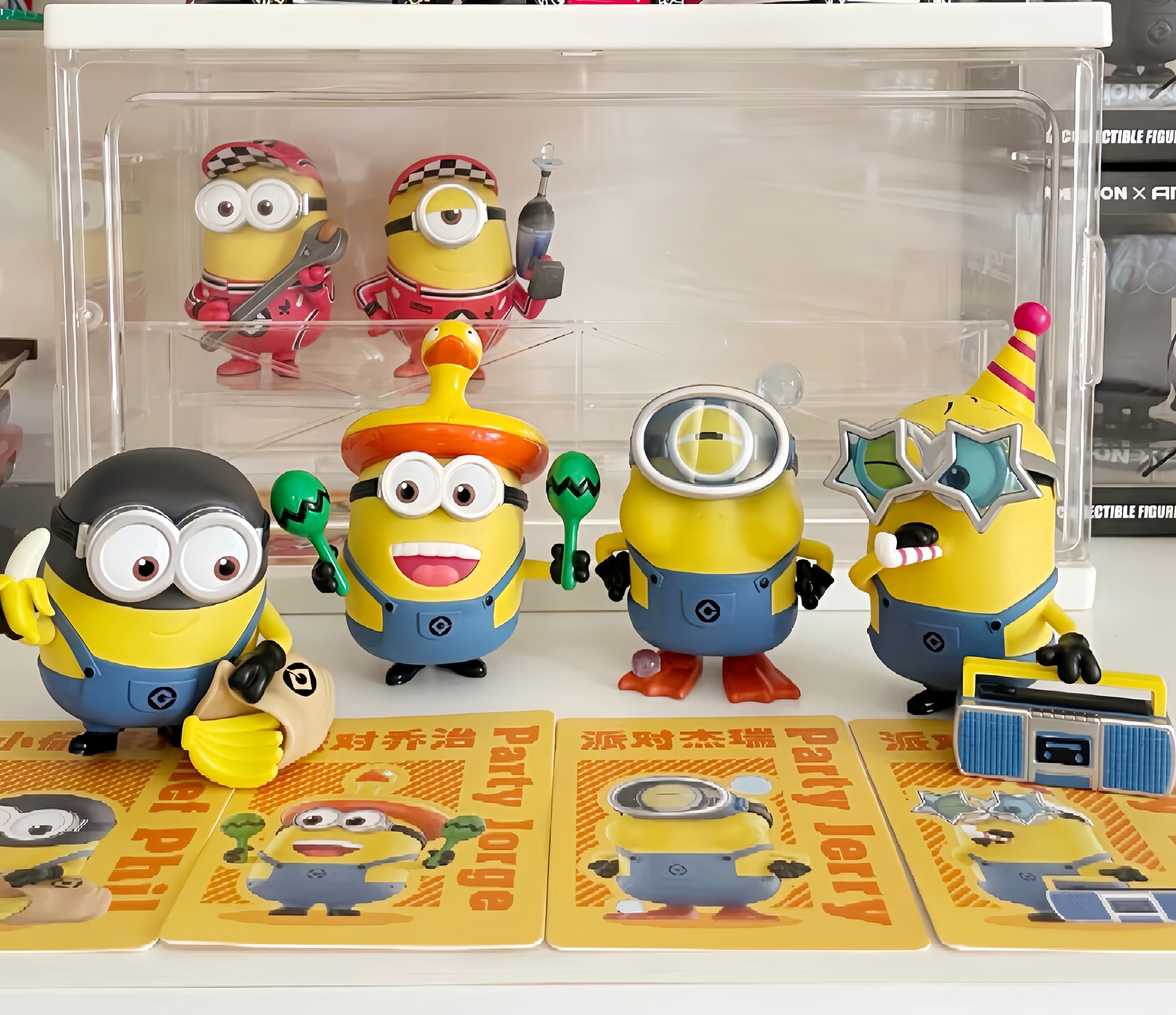 Hot Genuine POP MART Universal - Science Bob บทวิจารณ์และราคา